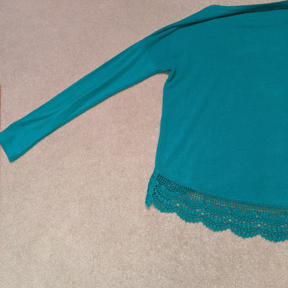 Green/blue blouse - Picture 7 of 8